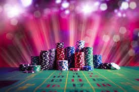 u35com Progressive Jackpot ဆုငွေ မြန်မာ ကစားသူ ဝမ်းသာပျော်ရွှင်နေသောမြင်ကွင်း